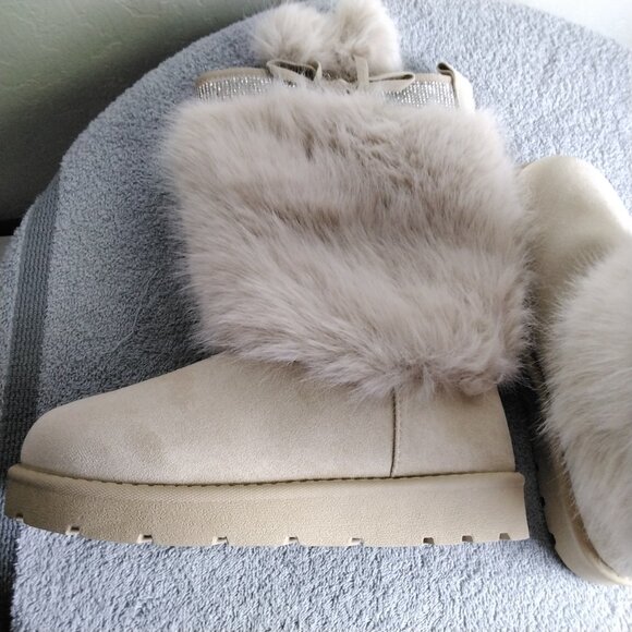 ✨ Carlkarida Faux Fur Lining Winter Boots Mid-Calf Platform Cream Color Size 8 - Picture 9 of 13